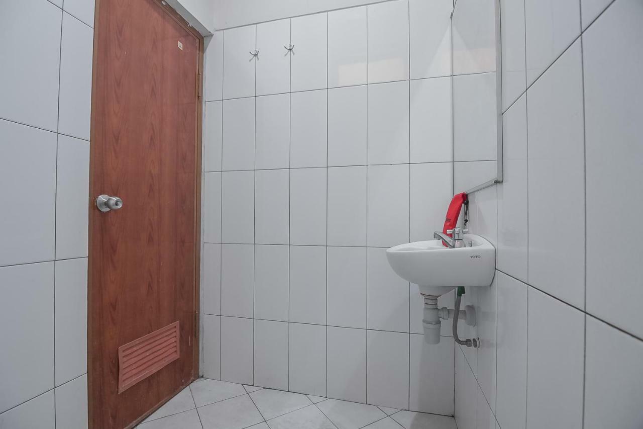 Reddoorz @ Maribaya Street 2 Hotel Lembang Bagian luar foto